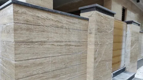 تصویر 2 از سنگ تراورتن تکاب کرم جلوه‌ ای شیک برای تراس و ورودی